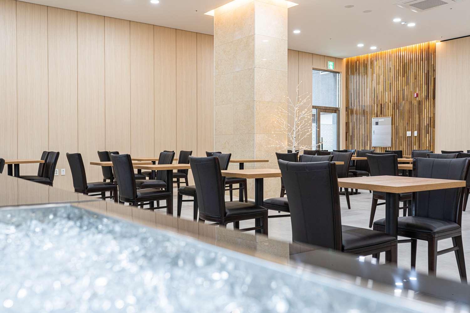 Surestay Plus Hotel By Best Western Asan Bagian luar foto