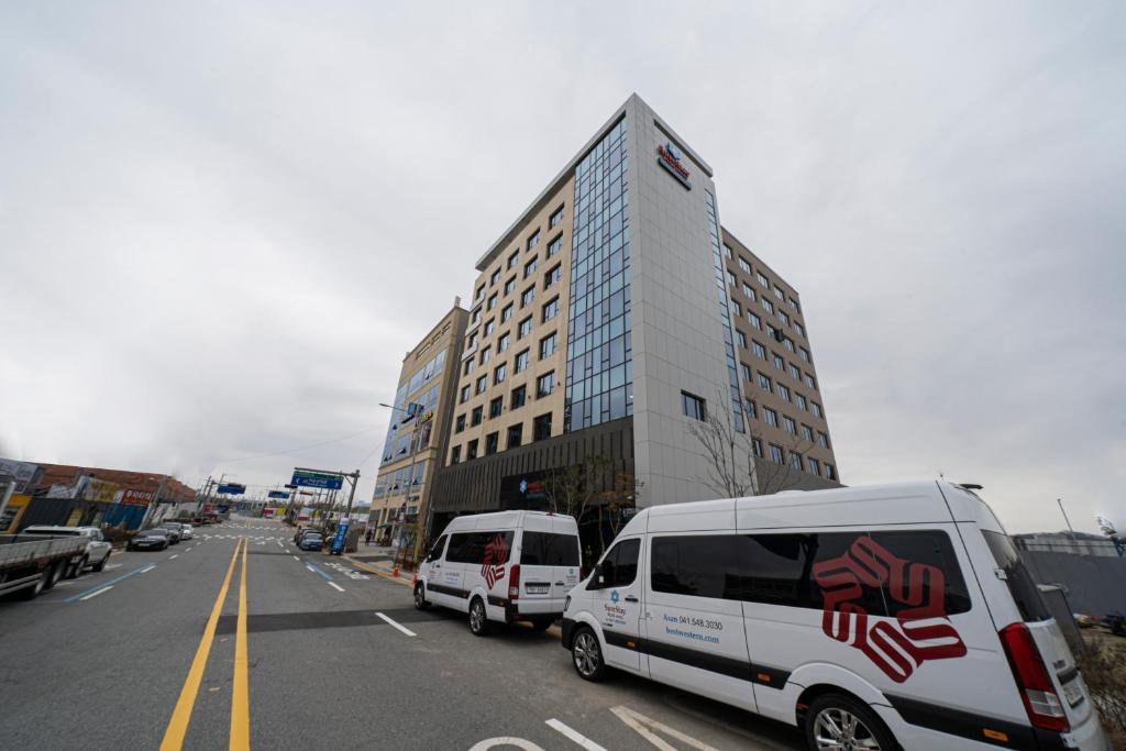Surestay Plus Hotel By Best Western Asan Bagian luar foto